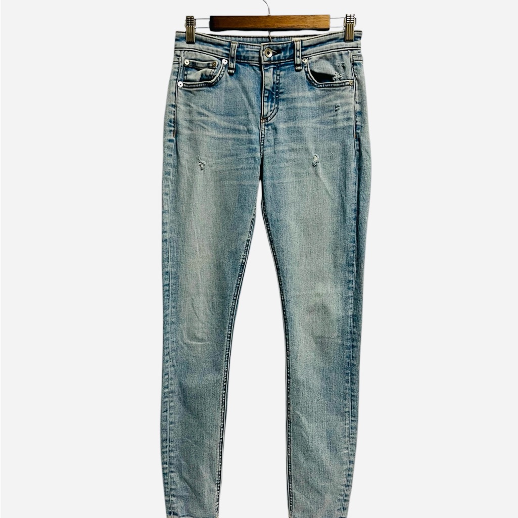Rag & Bone Womens Skinny Jeans With A Light Wash Size 26